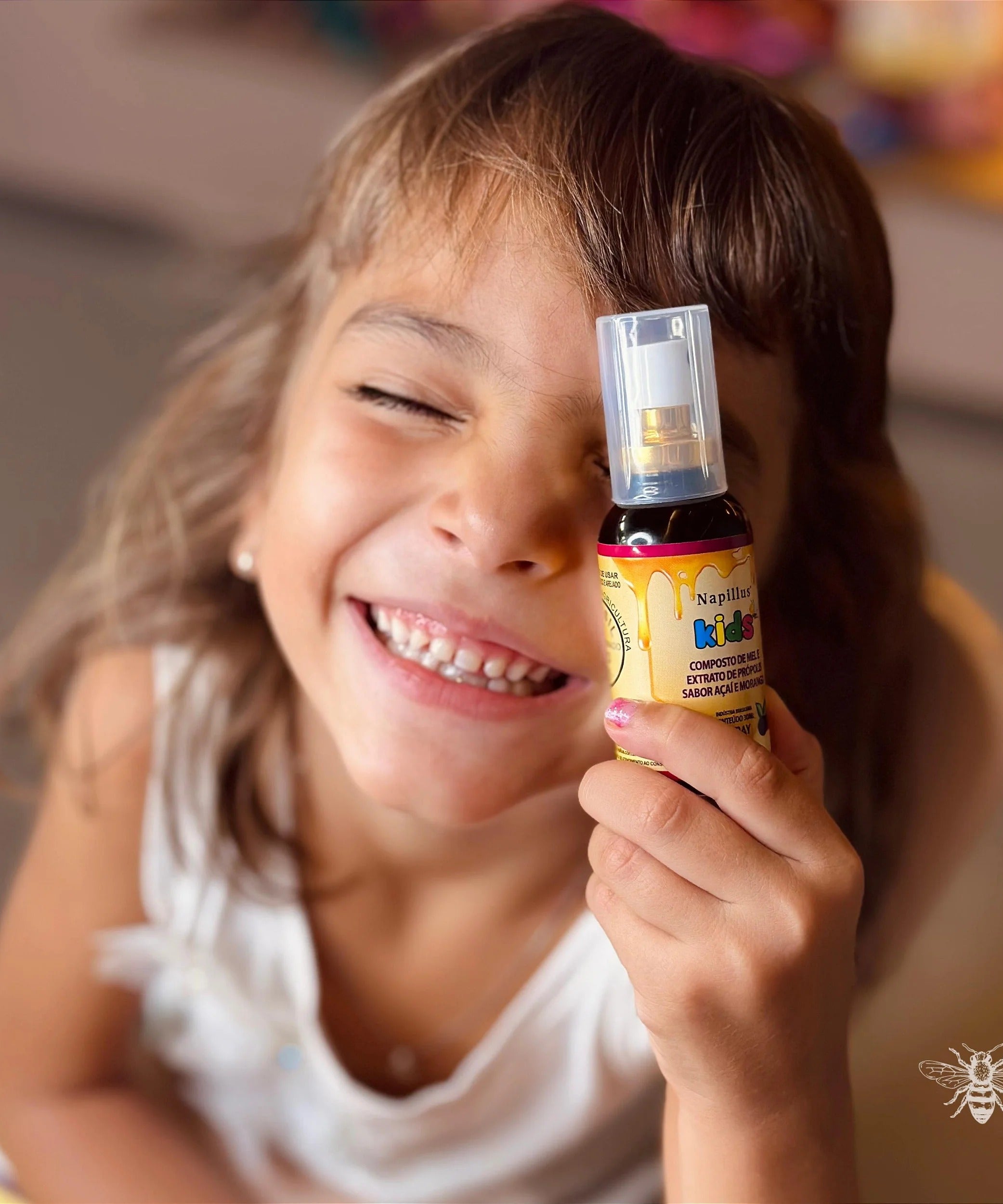 Spray kids composto de mel e extrato de própolis sabor açaí e morango